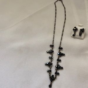 Dainty blk crystal necklace with earrings